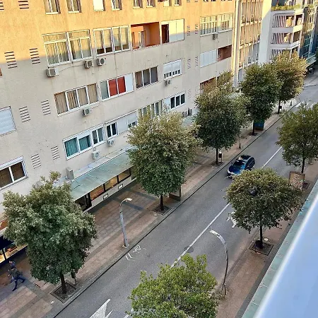 Center Square Deluxe Nest Апартаменти Подгориця