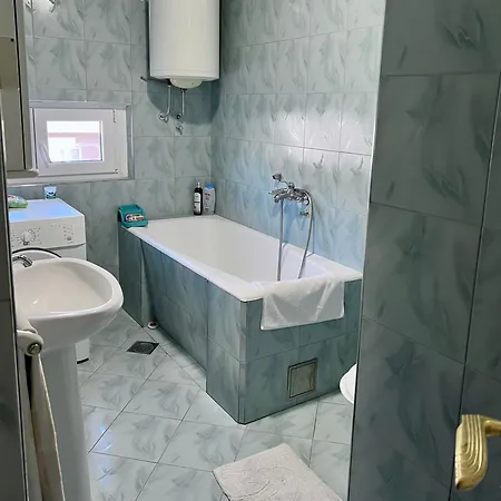 Center Square Deluxe Nest *