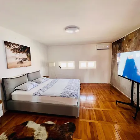 דירה Center Square Deluxe Nest *
